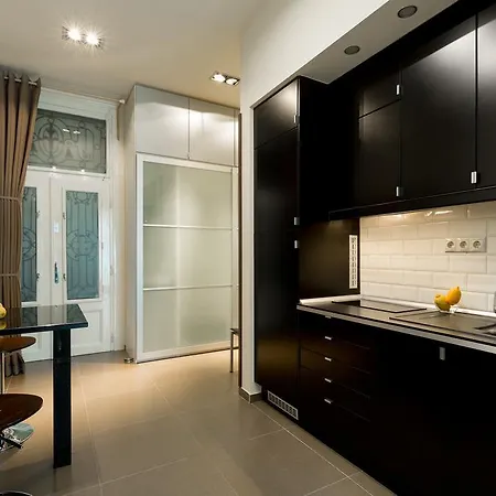 Sunny Buddha Apartment