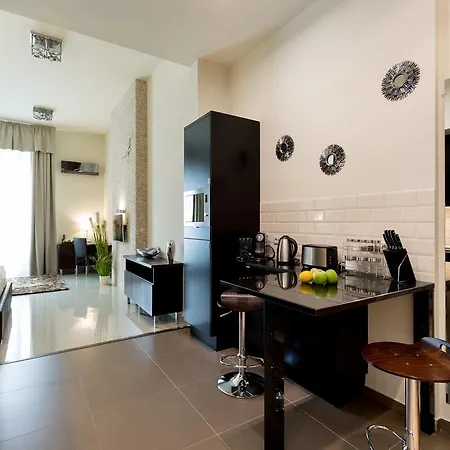 Sunny Buddha Apartment